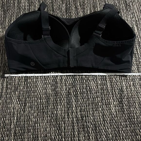 Lululemon Ta Ta Tamer II - Picture 6 of 7